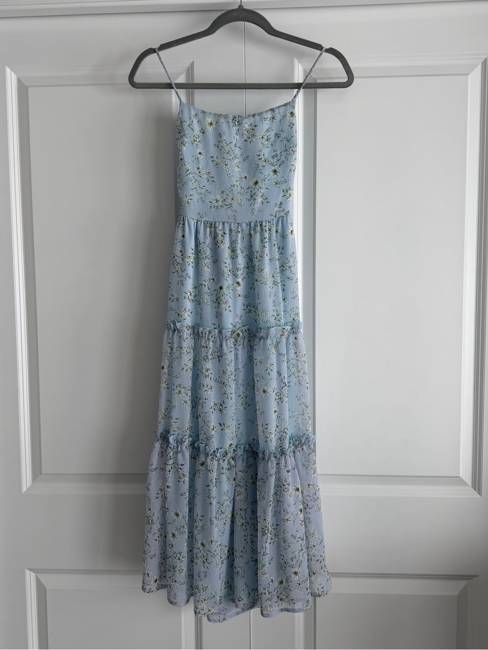Light Blue Floral Tiered Spaghetti Strap Midi Dress